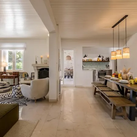 Villa Charming Luxury Seafront With Heatable Pool Splitska