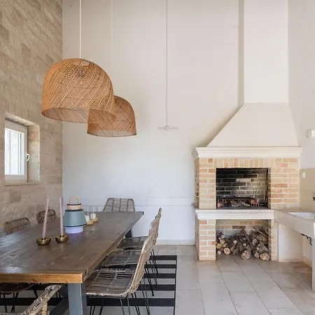 Charming Luxury Seafront With Heatable Pool * Splitska