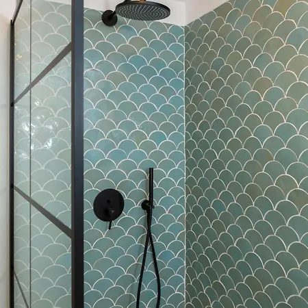 Charming Luxury Seafront With Heatable Pool *