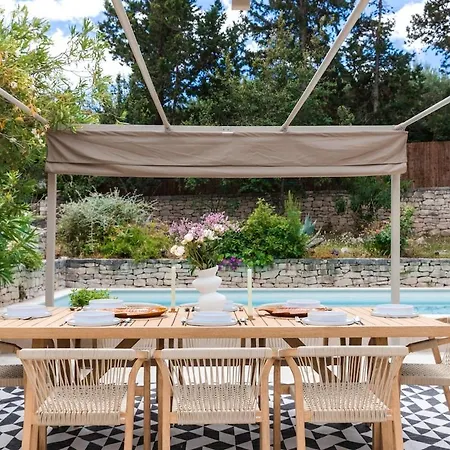 Villa Charming Luxury Seafront With Heatable Pool