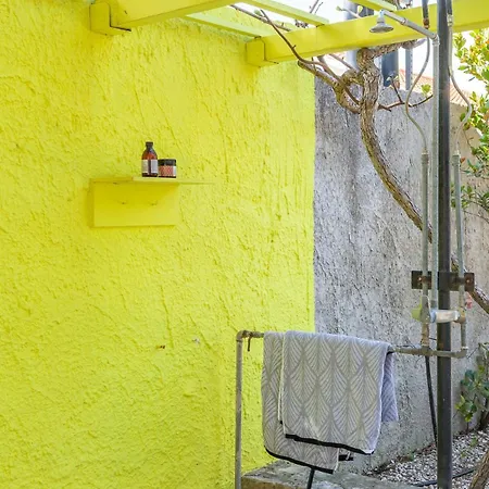 Charming Luxury Seafront With Heatable Pool * Splitska