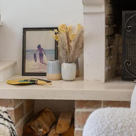 Charming Luxury Seafront With Heatable Pool Splitska