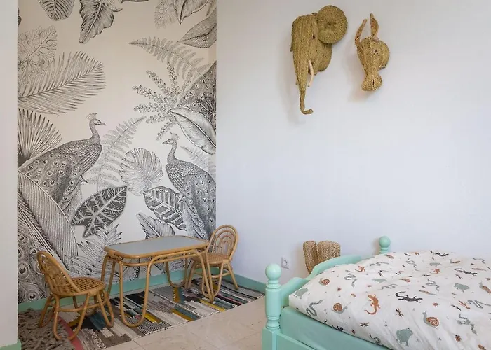 Charming Luxury Seafront With Heatable Pool 别墅